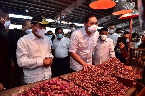 Harga Bahan Pokok Stabil, Mendag Lutfi Puji Kinerja Gubernur Edy Rahmayadi